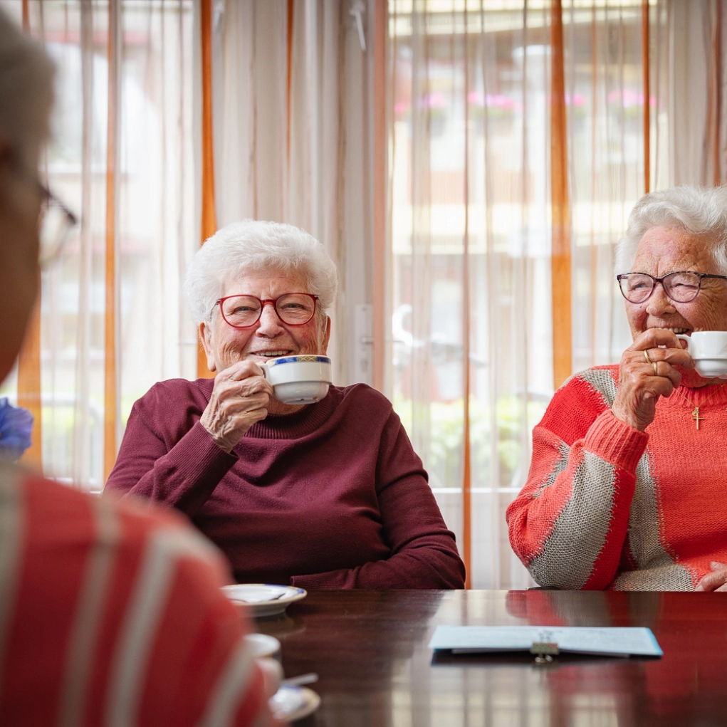 'Praatje met een taartje'